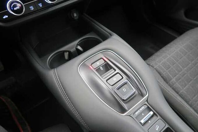 Honda  Zr-v ELEGANCE 2.0I-MMD 184CV CVT 5P.